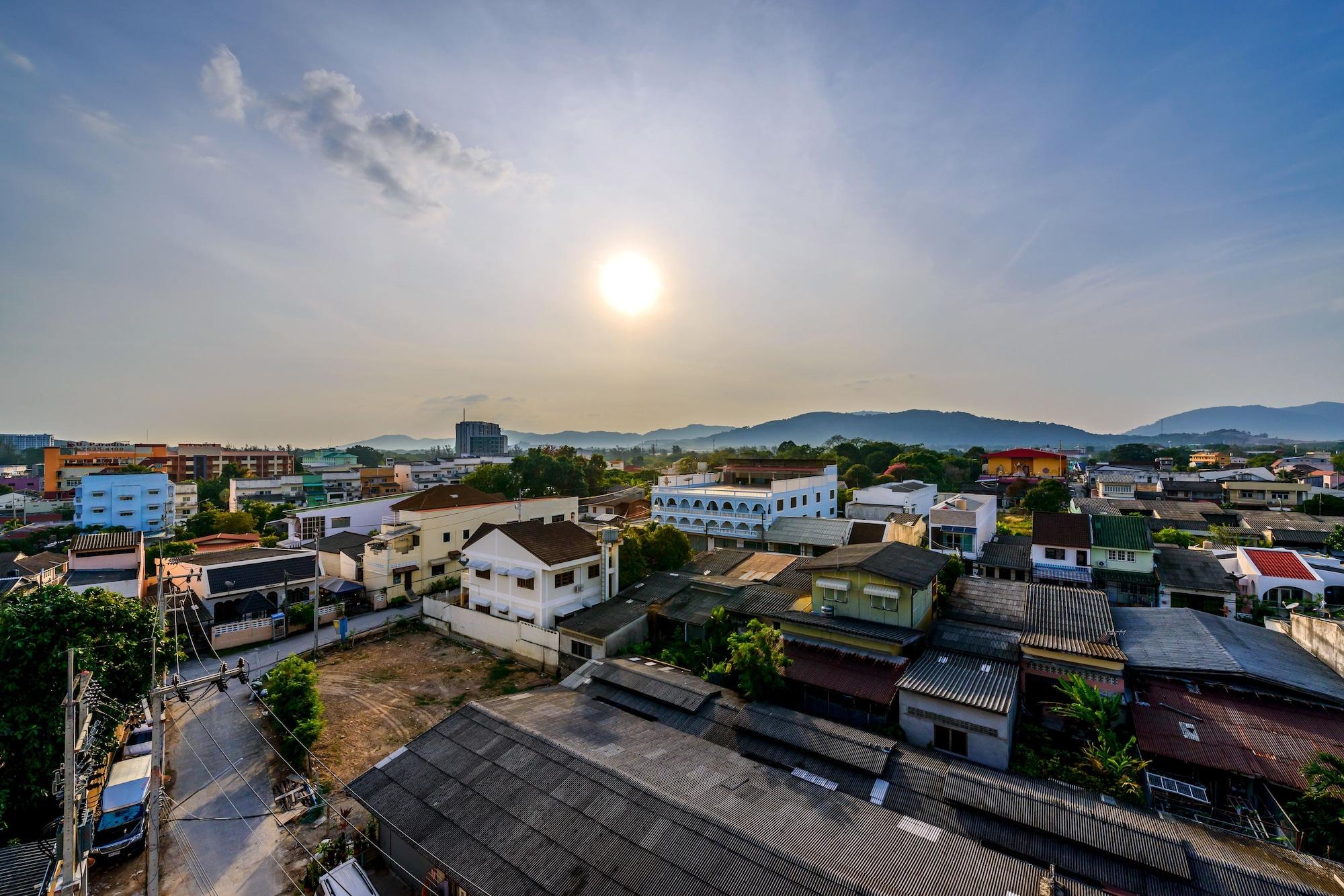 The Topaz Residence Phuket Town Экстерьер фото