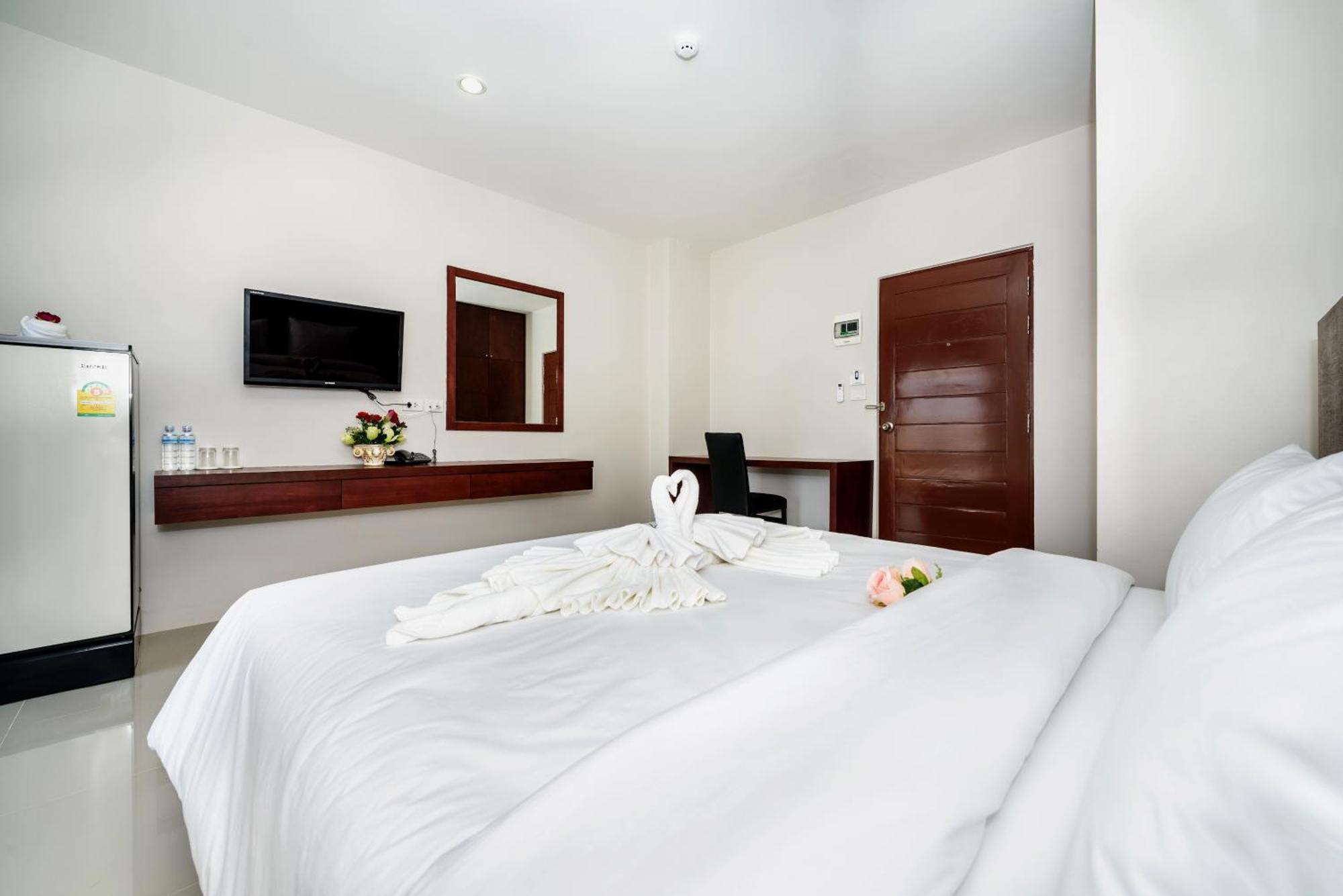The Topaz Residence Phuket Town Экстерьер фото