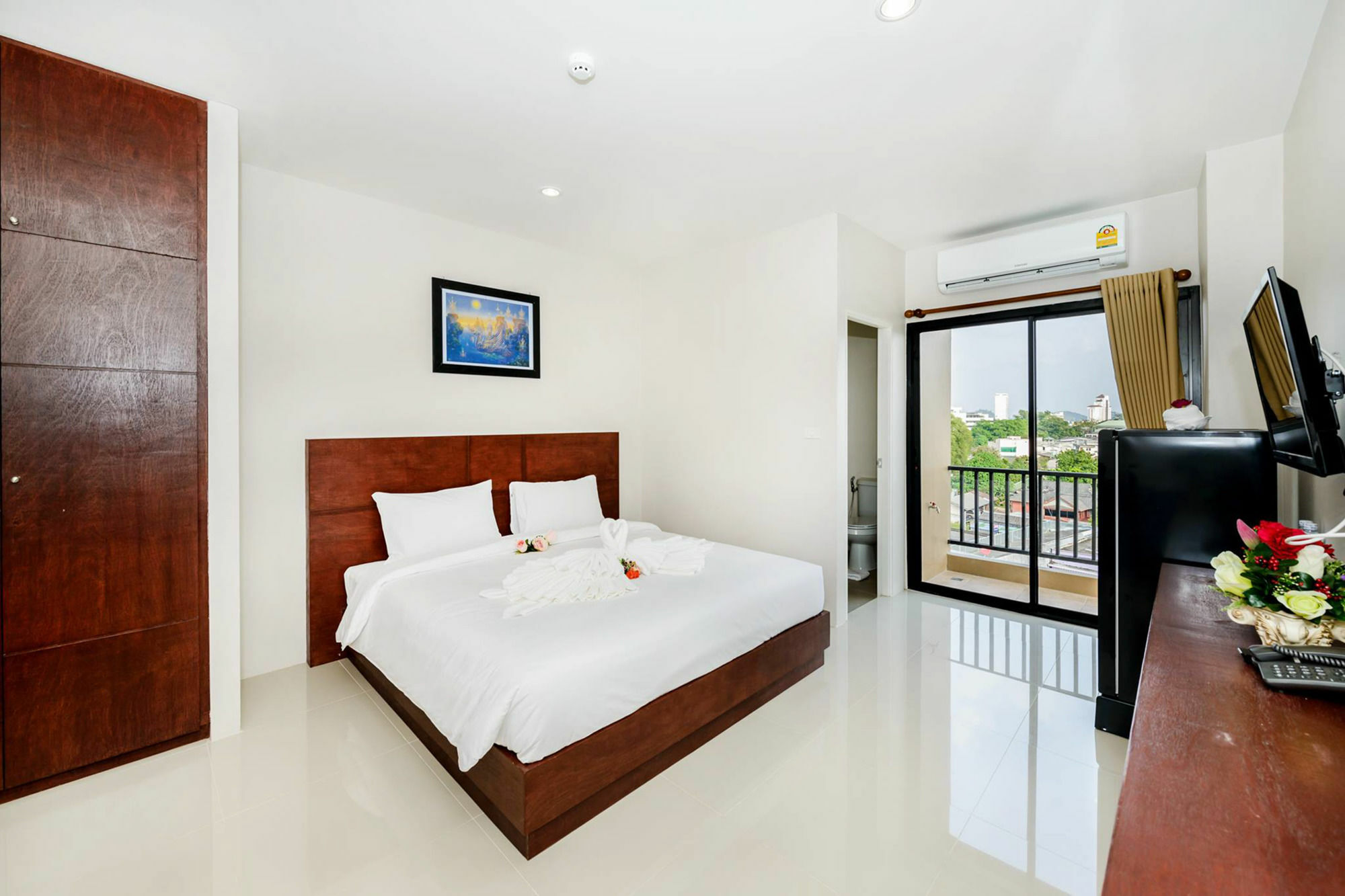 The Topaz Residence Phuket Town Экстерьер фото